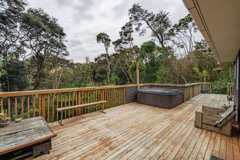 Photo of property in 190a Howard Road, Orere Point, Papakura, 2585