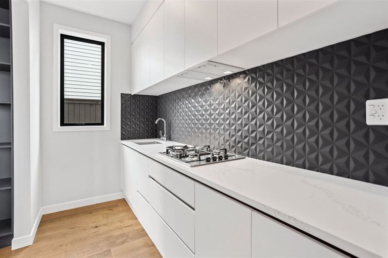 Photo of property in 5 Seawind Way, Hobsonville, Auckland, 0616