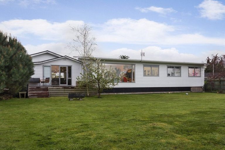 Photo of property in 30 Orchard East Road, Ngatea, 3503