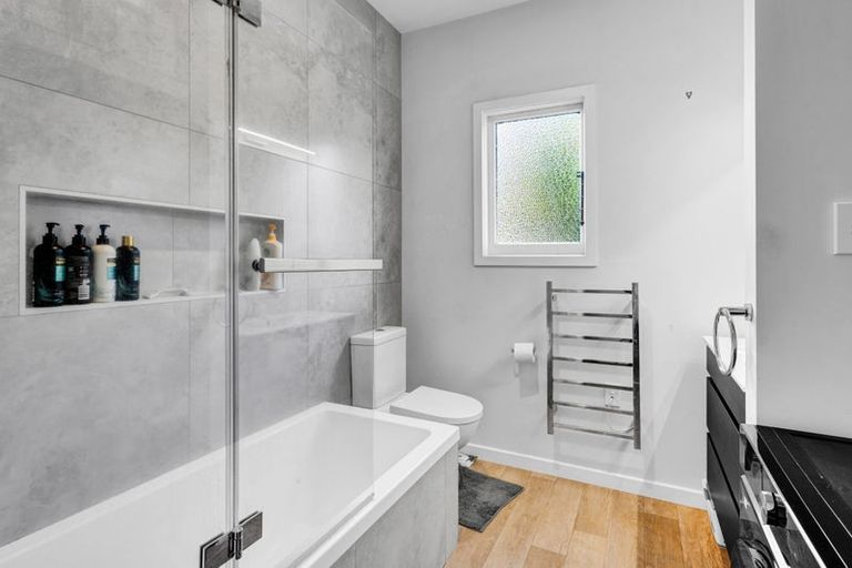 Photo of property in 96 Bayly Road, Blagdon, New Plymouth, 4310