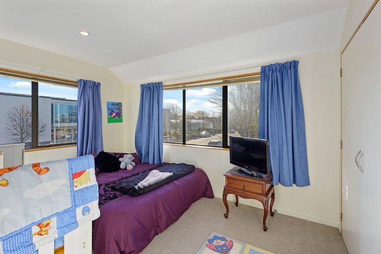 Photo of property in 2/3 Melrose Street, Christchurch Central, Christchurch, 8013