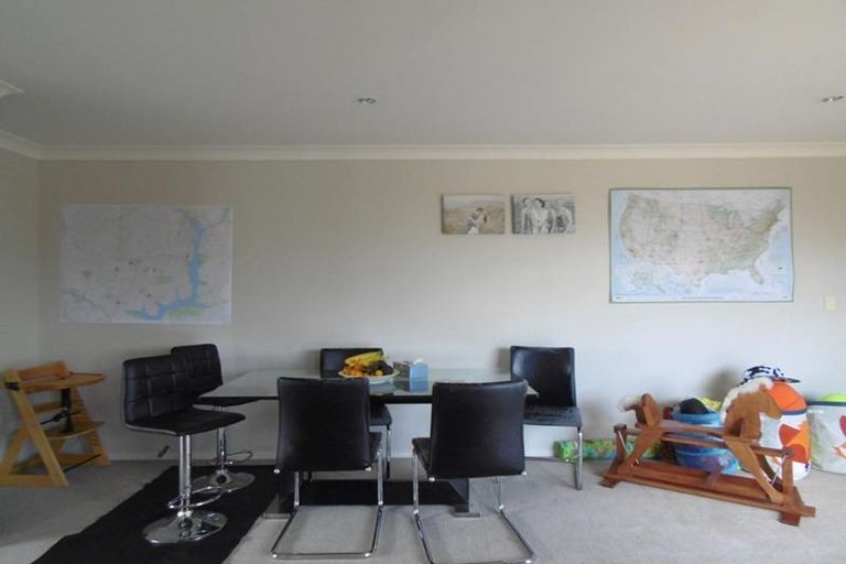 Photo of property in 12 Bellshill Close, Wattle Downs, Auckland, 2103