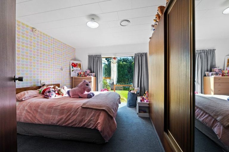 Photo of property in 15 Quin Crescent, Hawera, 4610