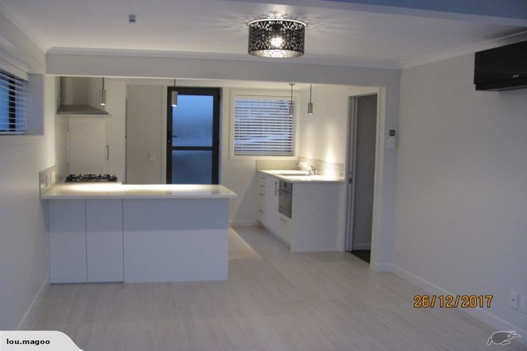 Photo of property in 12 Meadowvale Avenue, Forrest Hill, Auckland, 0620