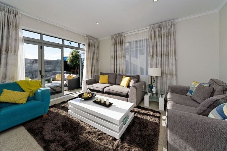 Photo of property in 14 Teal Way, Hobsonville, Auckland, 0616