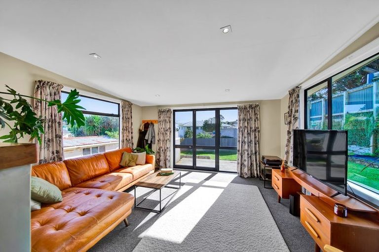 Photo of property in 118a South Road, Spotswood, New Plymouth, 4310