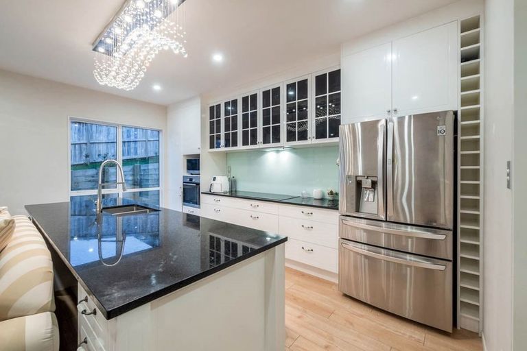Photo of property in 216e Metcalfe Road, Ranui, Auckland, 0612