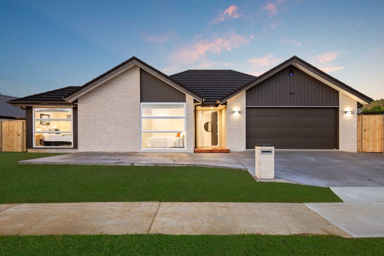 Photo of property in 37 Muster Road, Pukekohe, 2120