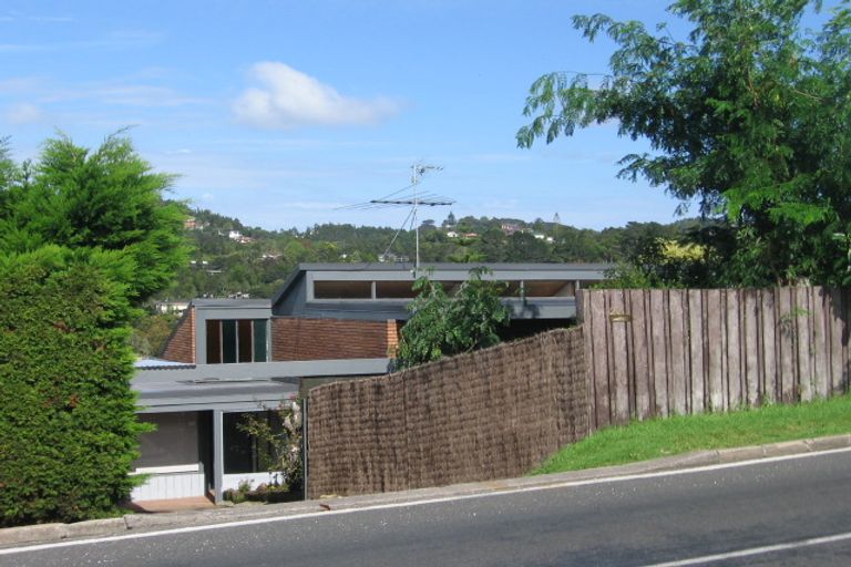 Photo of property in 206 Golf Road, Titirangi, Auckland, 0604