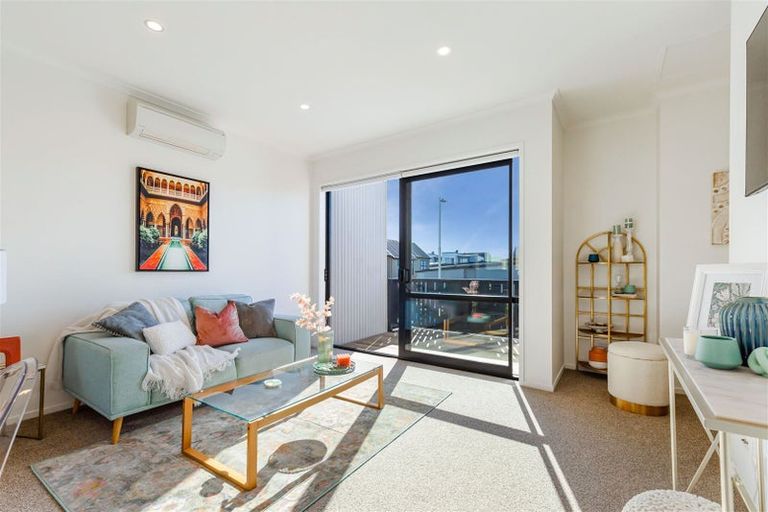 Photo of property in 9 Onekiritea Road, Hobsonville, Auckland, 0616