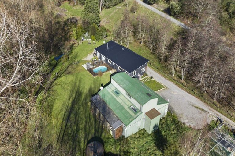 Photo of property in 33a Totara View Road, Wakefield, 7095