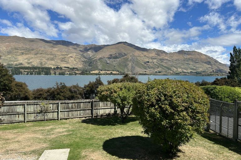 Photo of property in 185 Lakeside Road, Wanaka, 9305