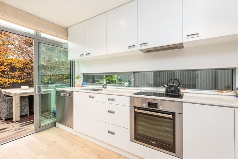 Photo of property in 61 Derby Street, St Albans, Christchurch, 8014