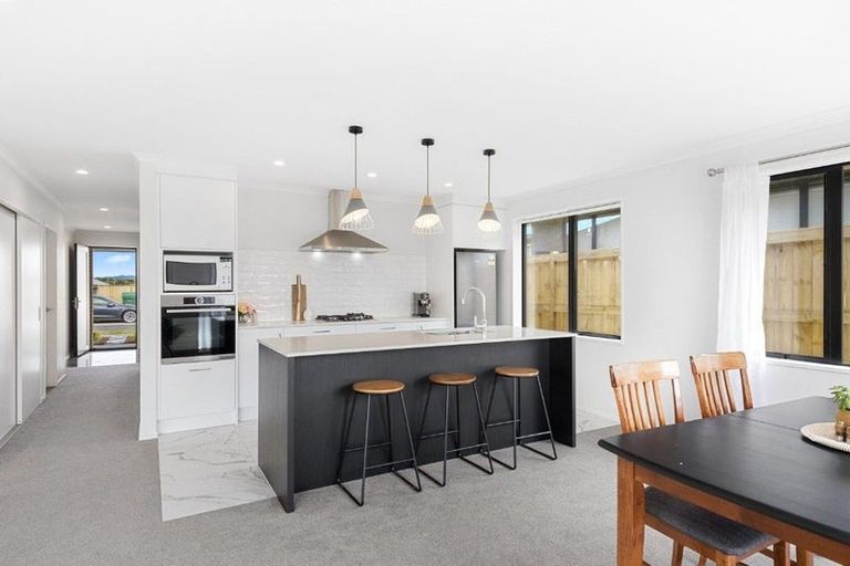 Photo of property in 29 Pouate Way, Waiuku, 2123