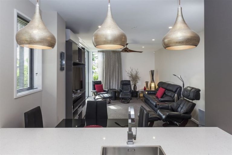 Photo of property in 50 Kilmore Street, Christchurch Central, Christchurch, 8013