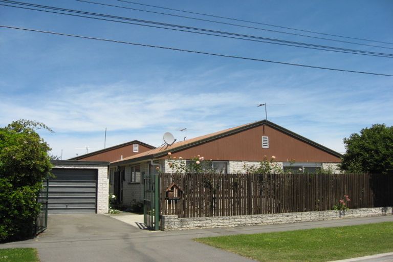 Photo of property in 16 Gresford Street, Edgeware, Christchurch, 8013