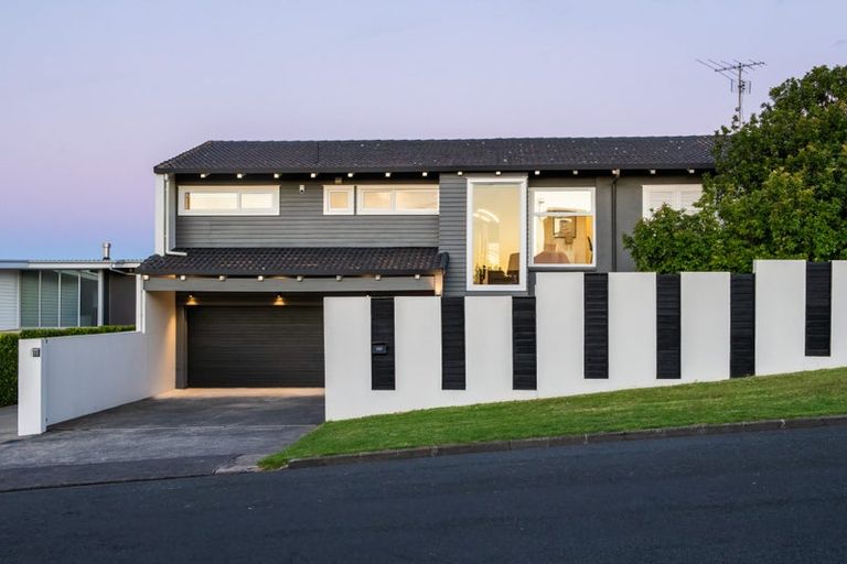 Photo of property in 131 Churchill Road, Rothesay Bay, Auckland, 0630