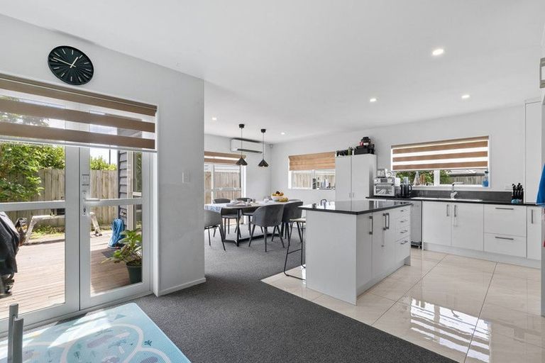 Photo of property in 28 Bukem Place, Favona, Auckland, 2024