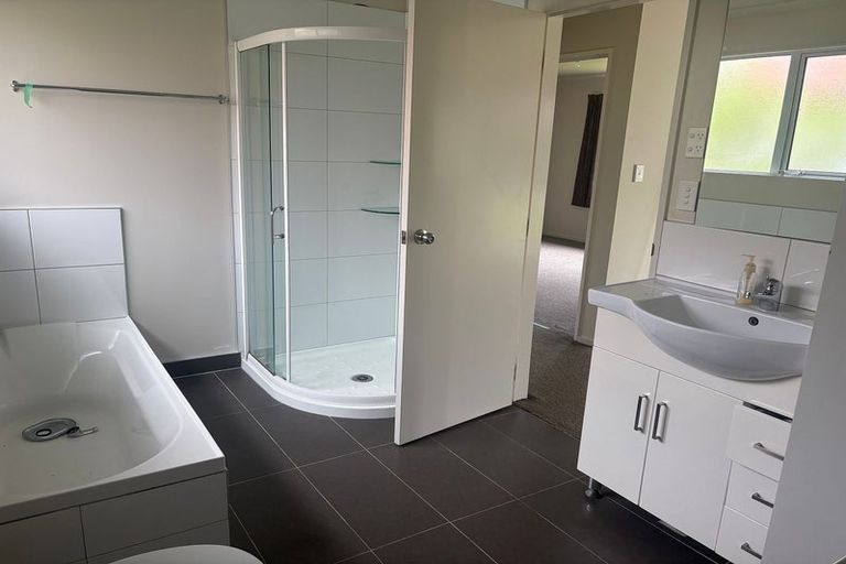 Photo of property in 18a Kapiti Crescent, Titahi Bay, Porirua, 5022
