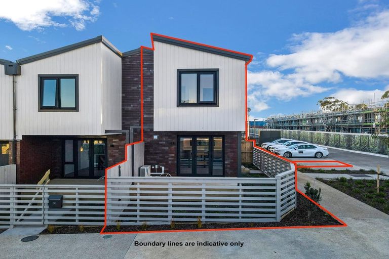 Photo of property in 53 Te Puketoka Lane, Mangere, 2022