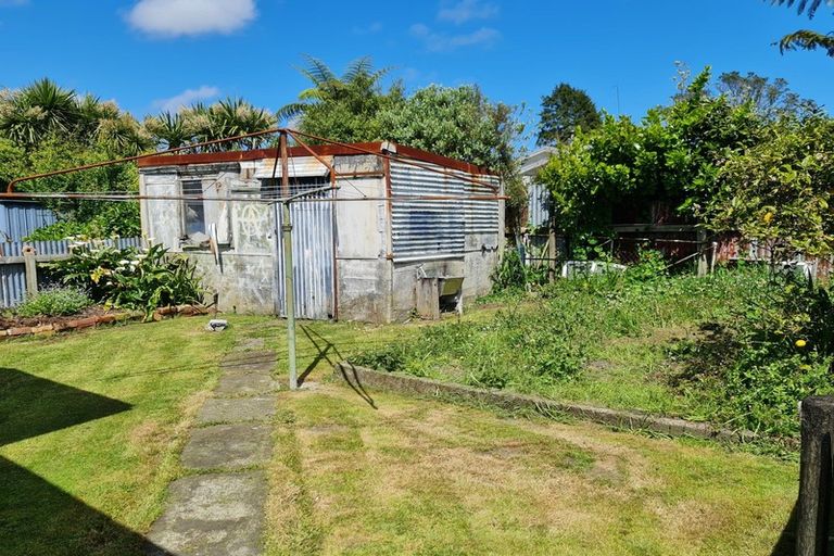 Photo of property in 80 Romilly Street, Westport, 7825