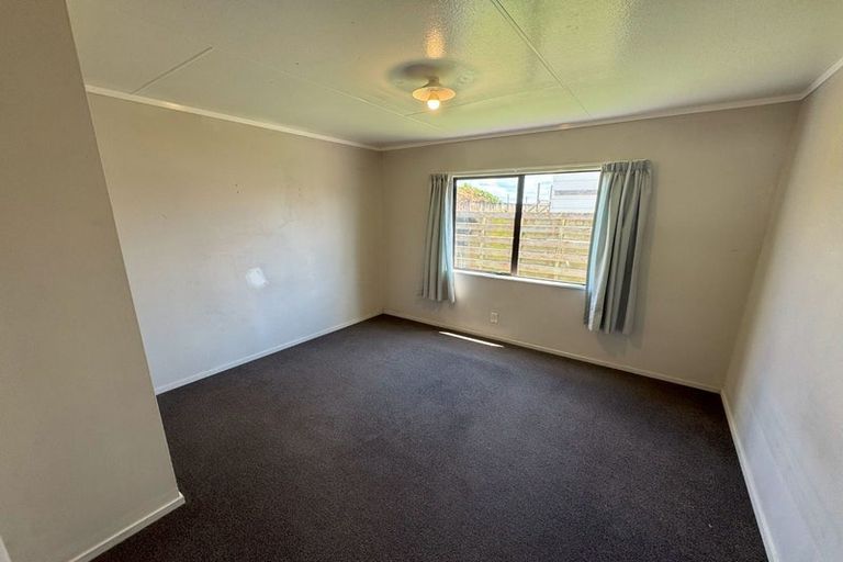 Photo of property in 30 Ngata Street, Palmerston North, 4410