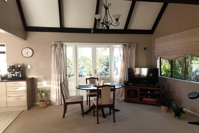 Photo of property in 39 Amapur Drive, Khandallah, Wellington, 6035