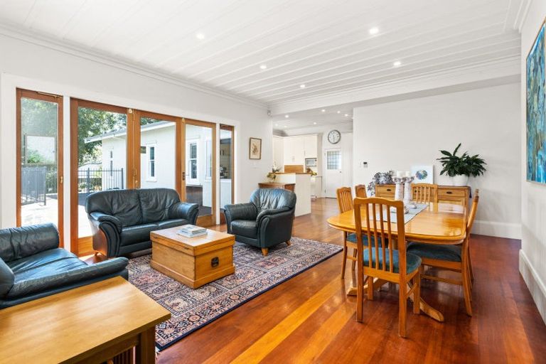 Photo of property in 5 Nigel Street, Havelock North, 4130