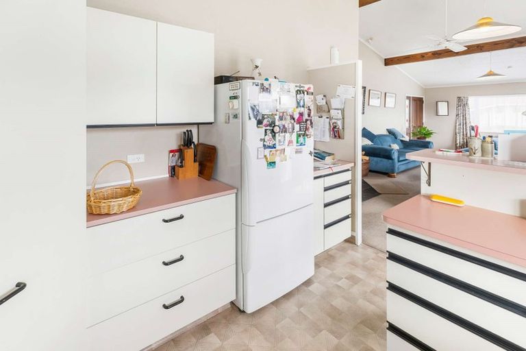 Photo of property in 1a Mcdonald Place, Marton, 4710