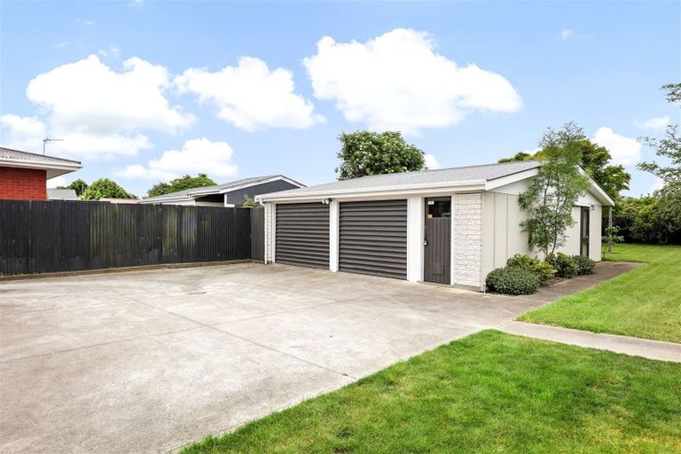 Photo of property in 4 Shaftesbury Street, Avonhead, Christchurch, 8042