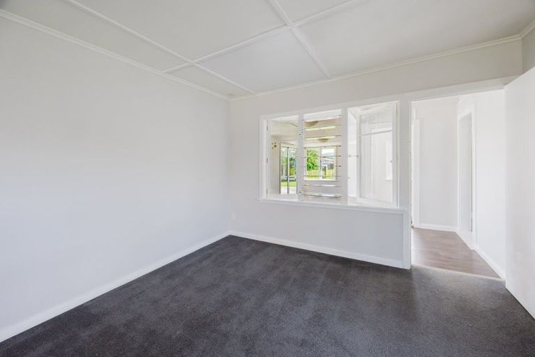 Photo of property in 12 Woburn Street, Waipukurau, 4200