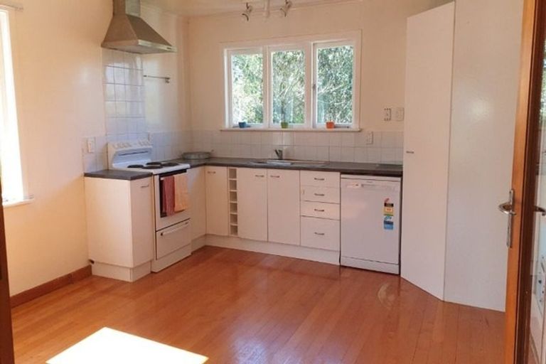 Photo of property in 54 Chippendale Crescent, Birkdale, Auckland, 0626