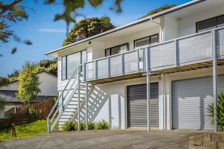 Photo of property in 49a Albatross Close, Whitby, Porirua, 5024