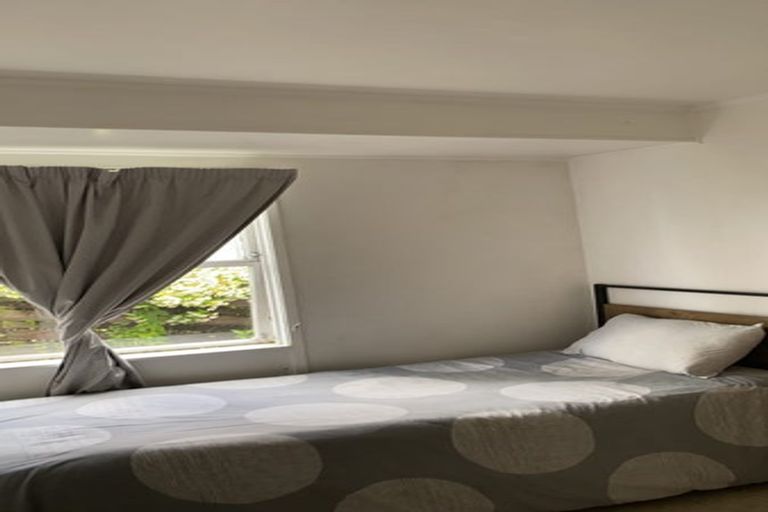 Photo of property in 61 Juniper Road, Sunnynook, Auckland, 0620