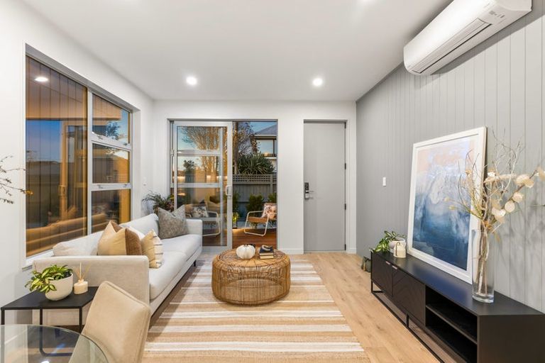 Photo of property in 3 Trafalgar Road, Milford, Auckland, 0620