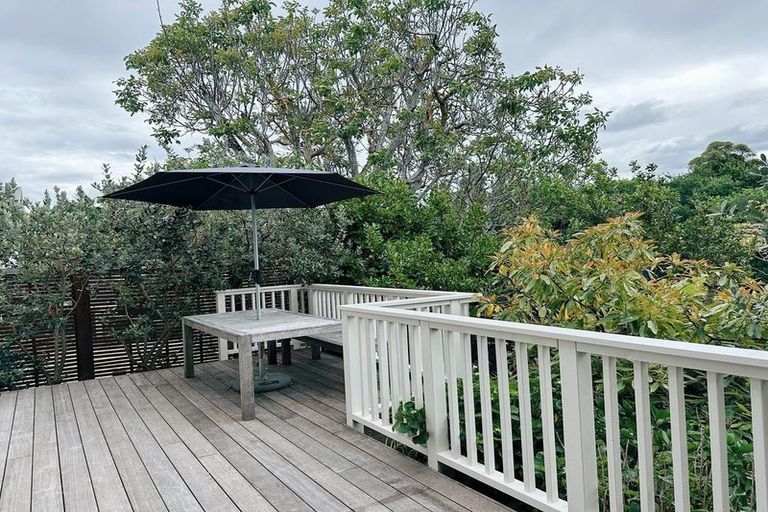 Photo of property in 9 May Avenue, Hospital Hill, Napier, 4110