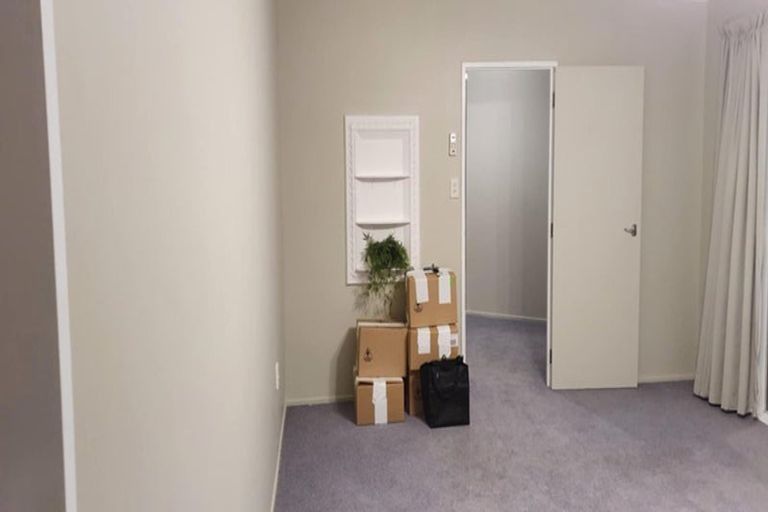 Photo of property in 50 Aniseed Grove, Timberlea, Upper Hutt, 5018