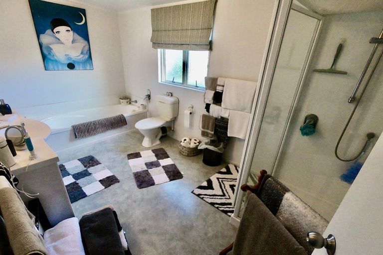 Photo of property in 117b Hatea Drive, Regent, Whangarei, 0112
