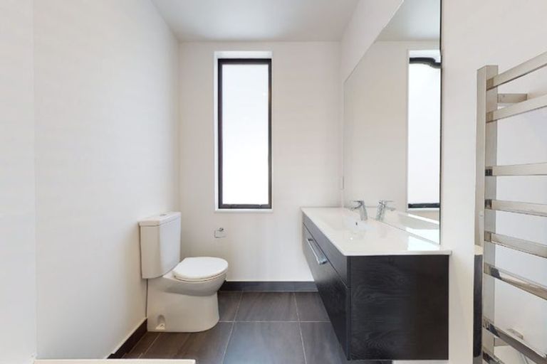 Photo of property in 1/80 Seatoun Heights Road, Seatoun, Wellington, 6022