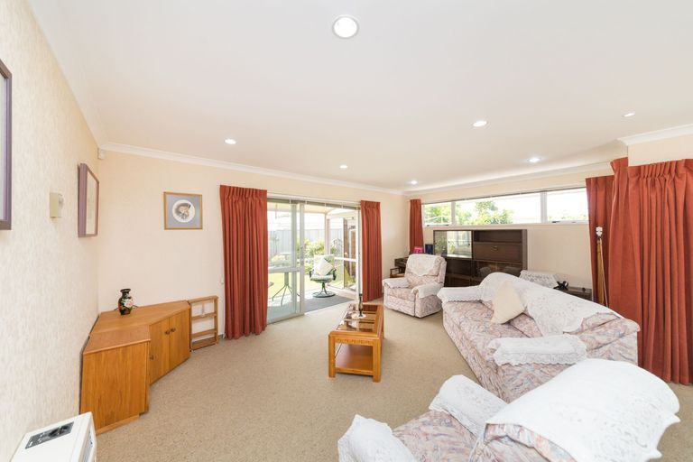 Photo of property in 29b Raglan Avenue, Cloverlea, Palmerston North, 4412