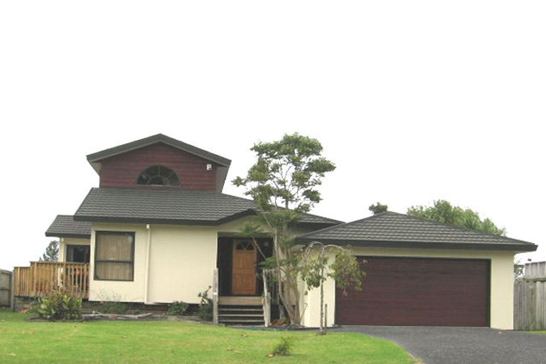Photo of property in 159 Colwill Road, Massey, Auckland, 0614