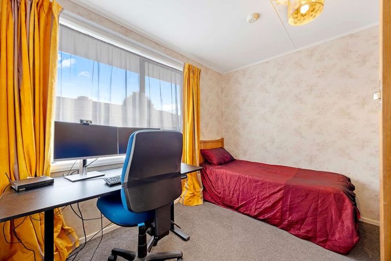 Photo of property in 8 Ngaturi Grove, Wainuiomata, Lower Hutt, 5014