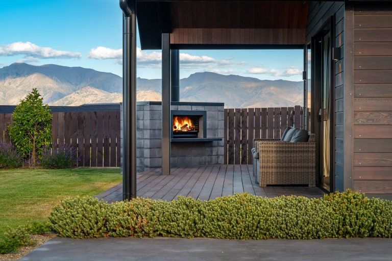 Photo of property in 8 Toru Street, Albert Town, Wanaka, 9305
