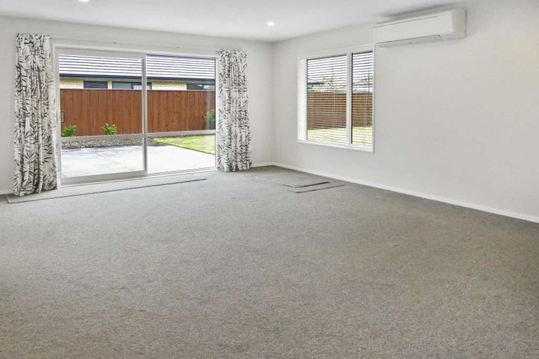 Photo of property in 6 Highworth Crescent, Rolleston, 7615