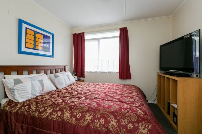 Photo of property in 13 Upham Street, Havelock North, 4130