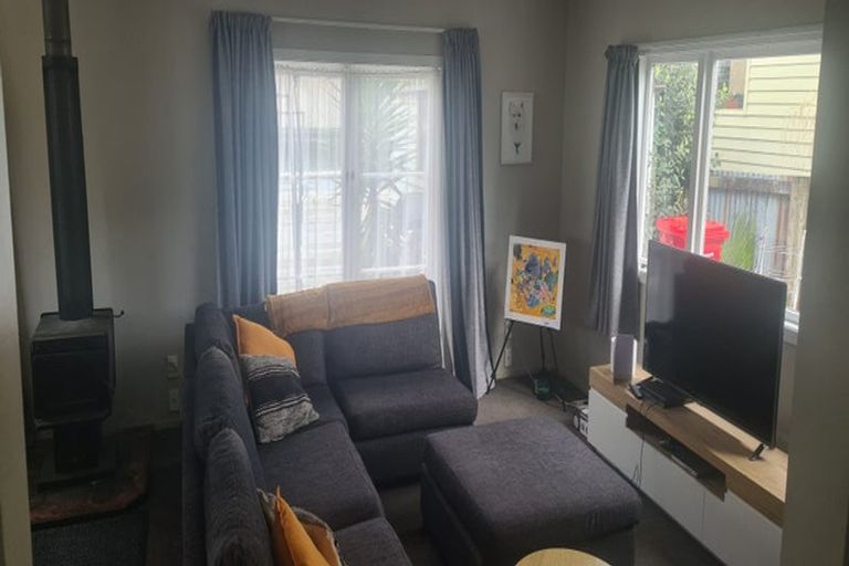 Photo of property in 29 Penton Road, Stanmore Bay, Whangaparaoa, 0932