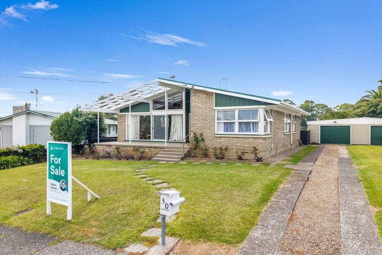 Photo of property in 30 Garden Heights Avenue, Glenview, Hamilton, 3206