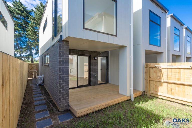 Photo of property in 51 Whai Hua Lane, Mangere Bridge, Auckland, 2022