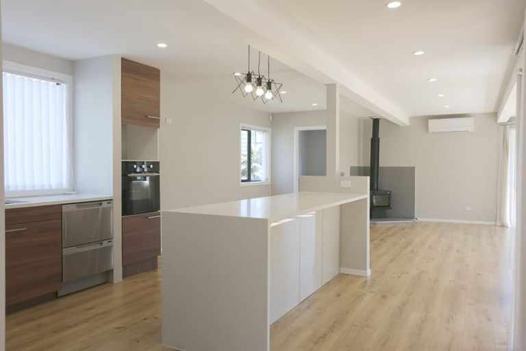 Photo of property in 128 Beach Road, Castor Bay, Auckland, 0620