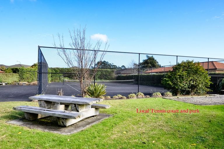 Photo of property in 10 Freestone Place, Henderson, Auckland, 0612